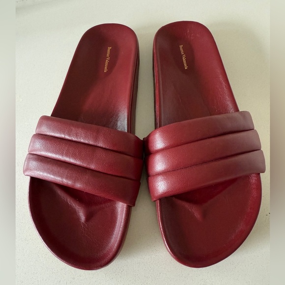 Beatrice Valenzuela Women's Red Burgundy Leather Slides Sandals size 7 - Picture 3 of 6